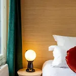 アパート Habitat Parisien 2br-2ba Ac Madeleine -opera パリ