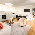Habitat Parisien 2br-2ba Ac Madeleine -opera パリ