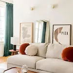 Habitat Parisien 2br-2ba Ac Madeleine -opera *