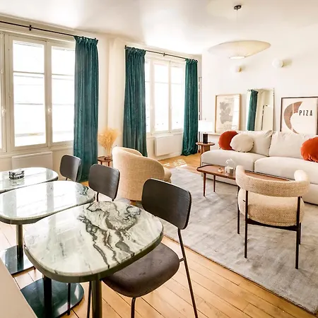 Habitat Parisien 2br-2ba Ac Madeleine -opera パリ